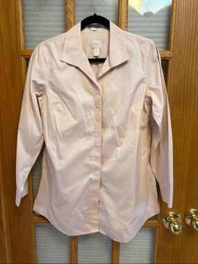 EUC Chico's 0 No Iron Pale Pink Collared Button-Down Tunic Long Sleeved Blouse